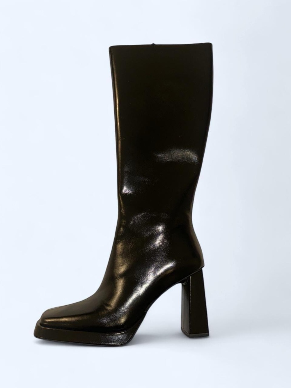 Jeffrey Campbell maximal 2 black boots.